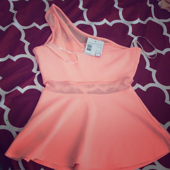 G by Guess Peplum Top sz S New with tags - Picture 1 of 3